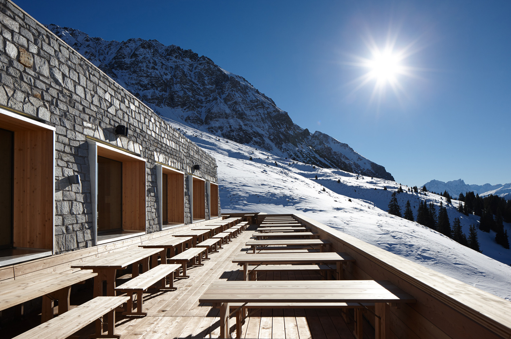 Scharmoin Sitzplätze aussen