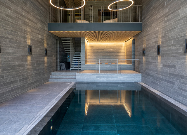 Haus innen mit Pool