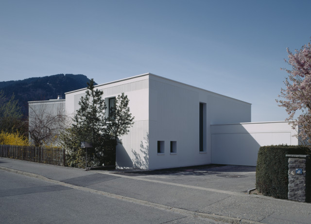 Haus Caluna Blick auf Einfahrt