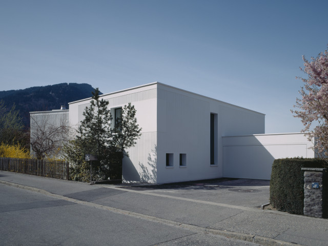 Haus Caluna Blick auf Einfahrt