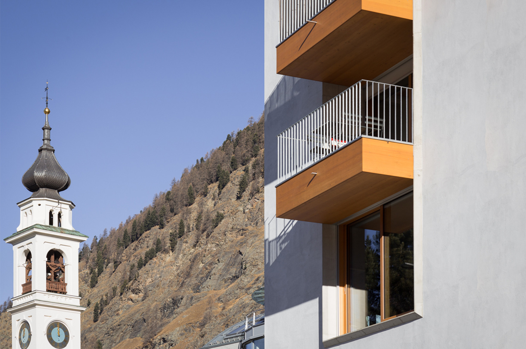 Chesa Chantunet aussen Balkone