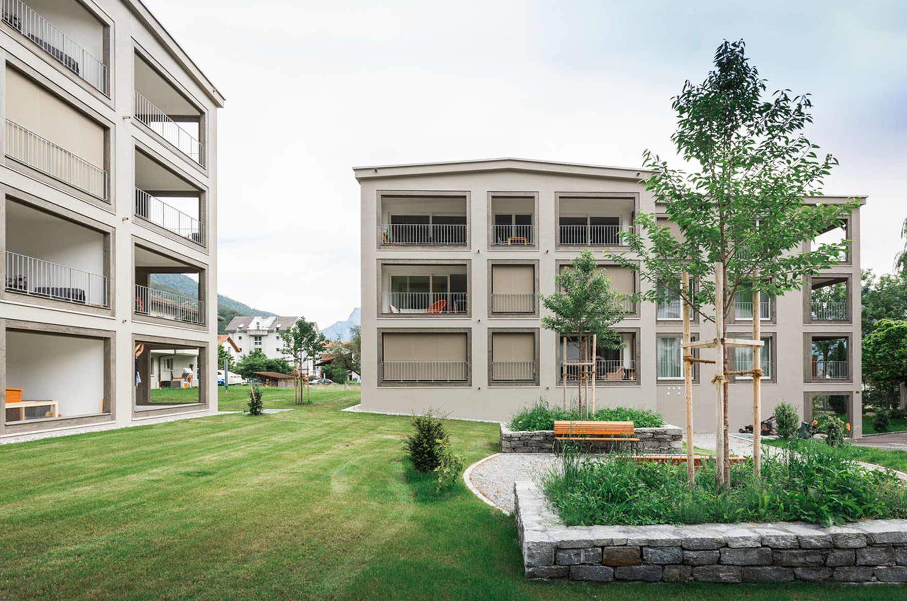 Chrisibühel aussen Gartenansicht