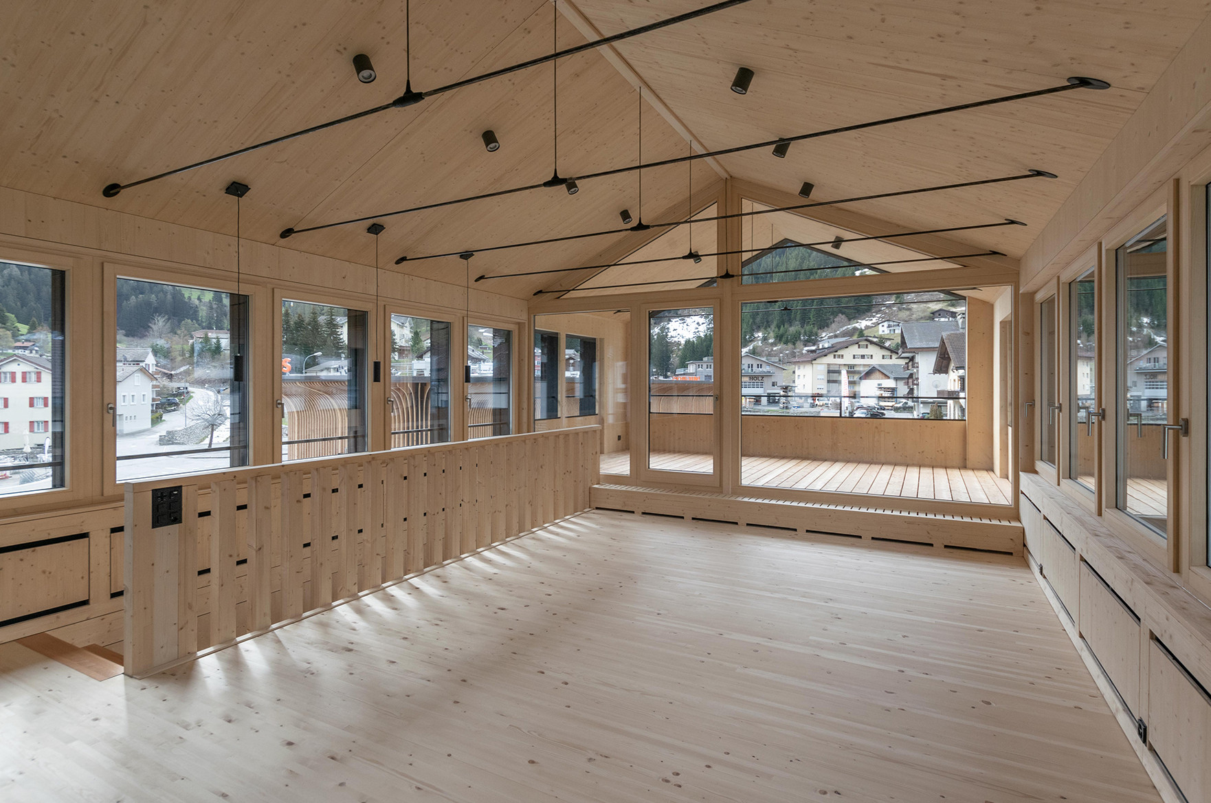 Miles Obergeschoss innen