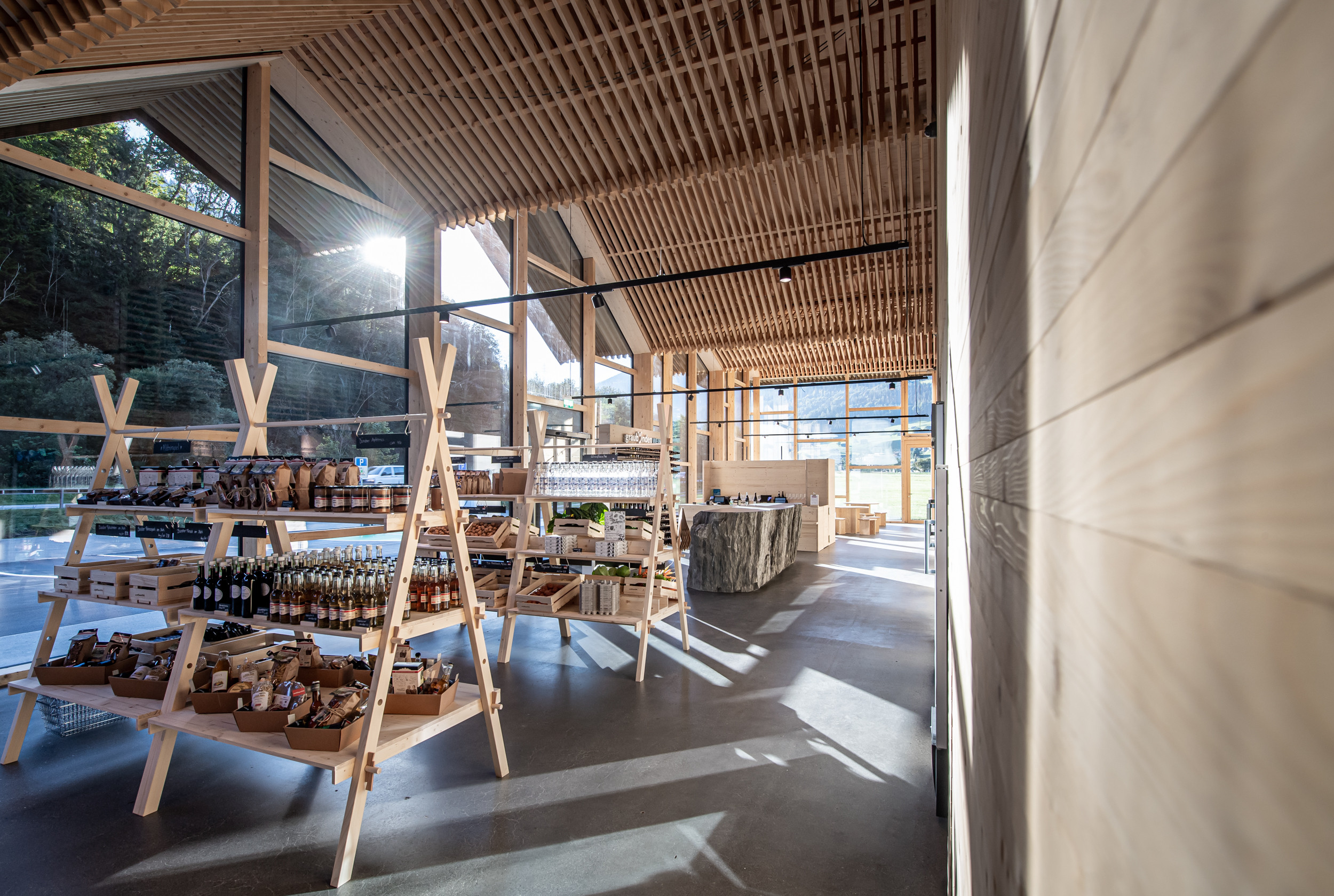 Verkaufsfläche VIVA innen