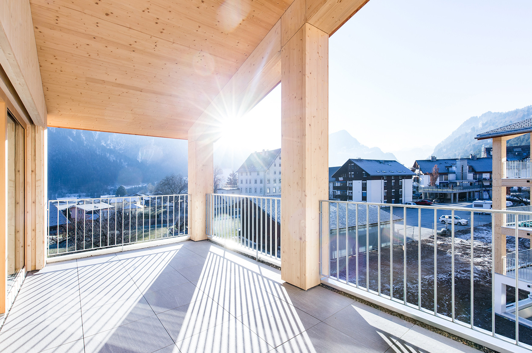Gebäude im Wingert Balkon und Aussicht