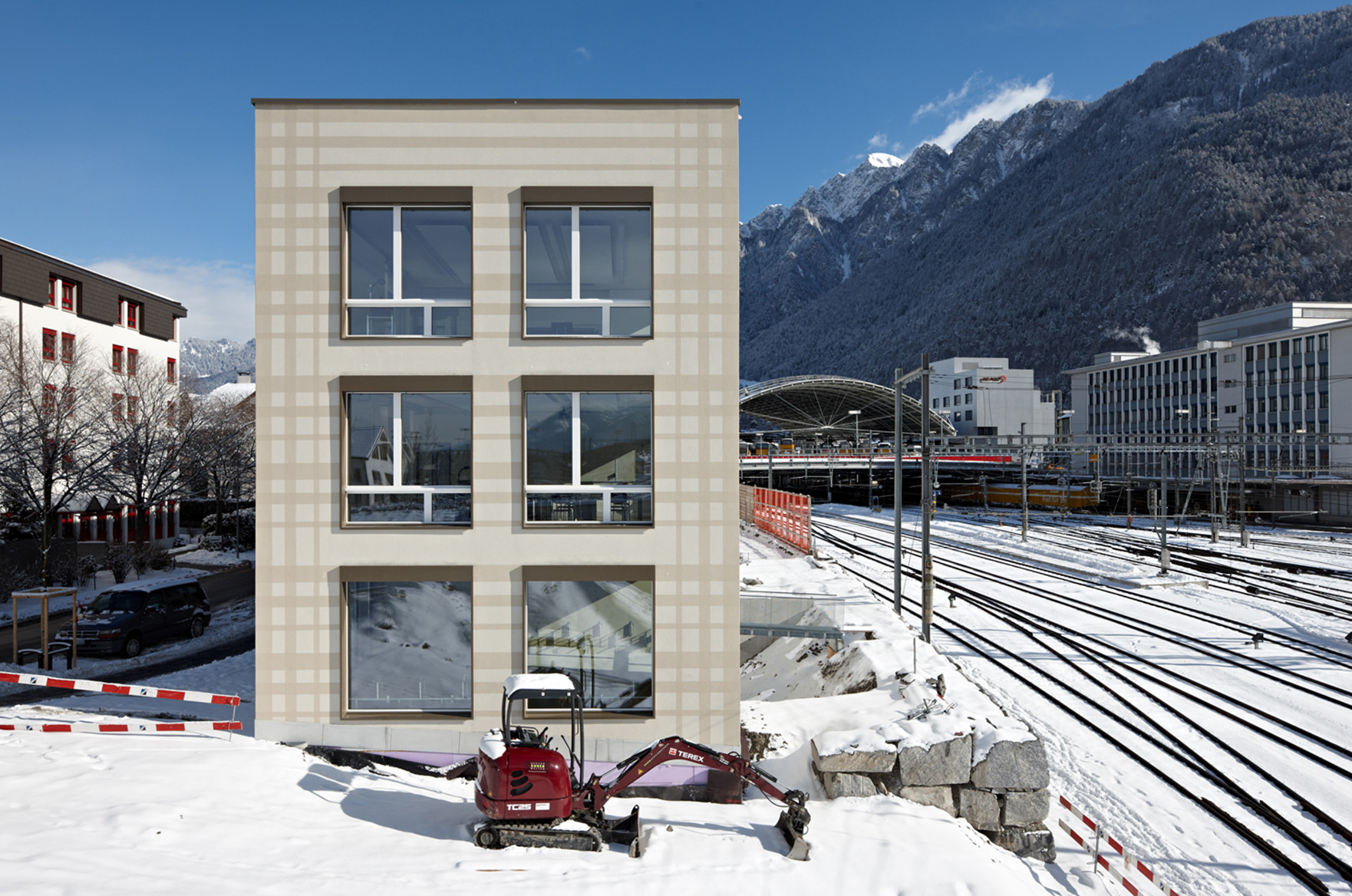 Migros Klubschule Seitenansicht