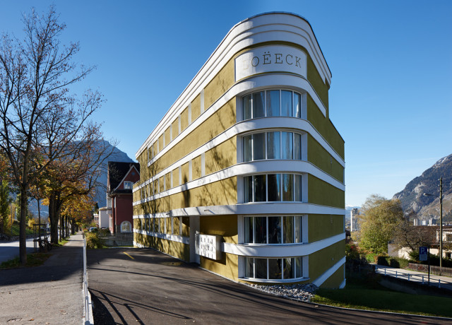 Loeeck frontal