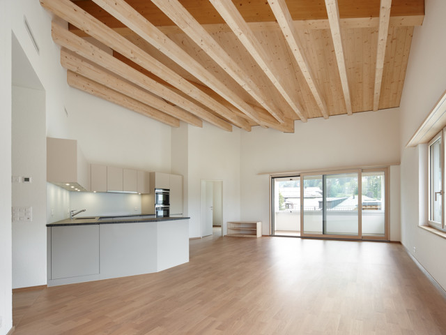 Plam dil Roisch innen Küche