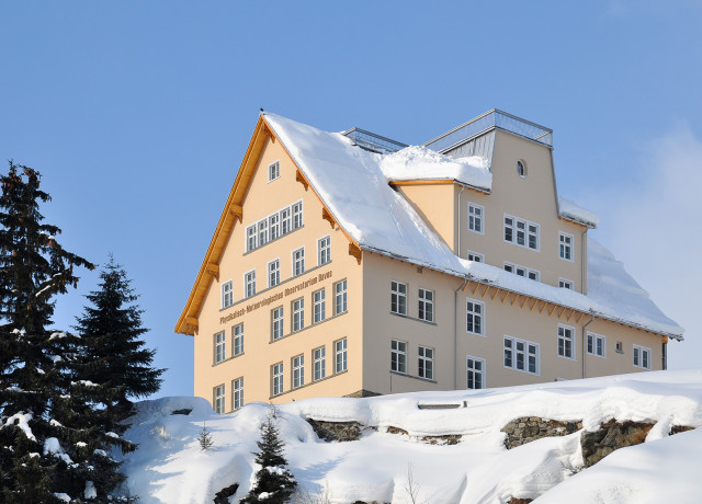 Forschungsinstitut aussen