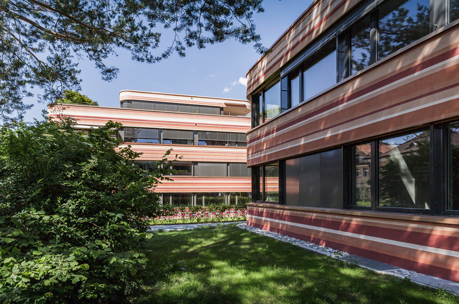 Sunnapark aussen Gartenansicht