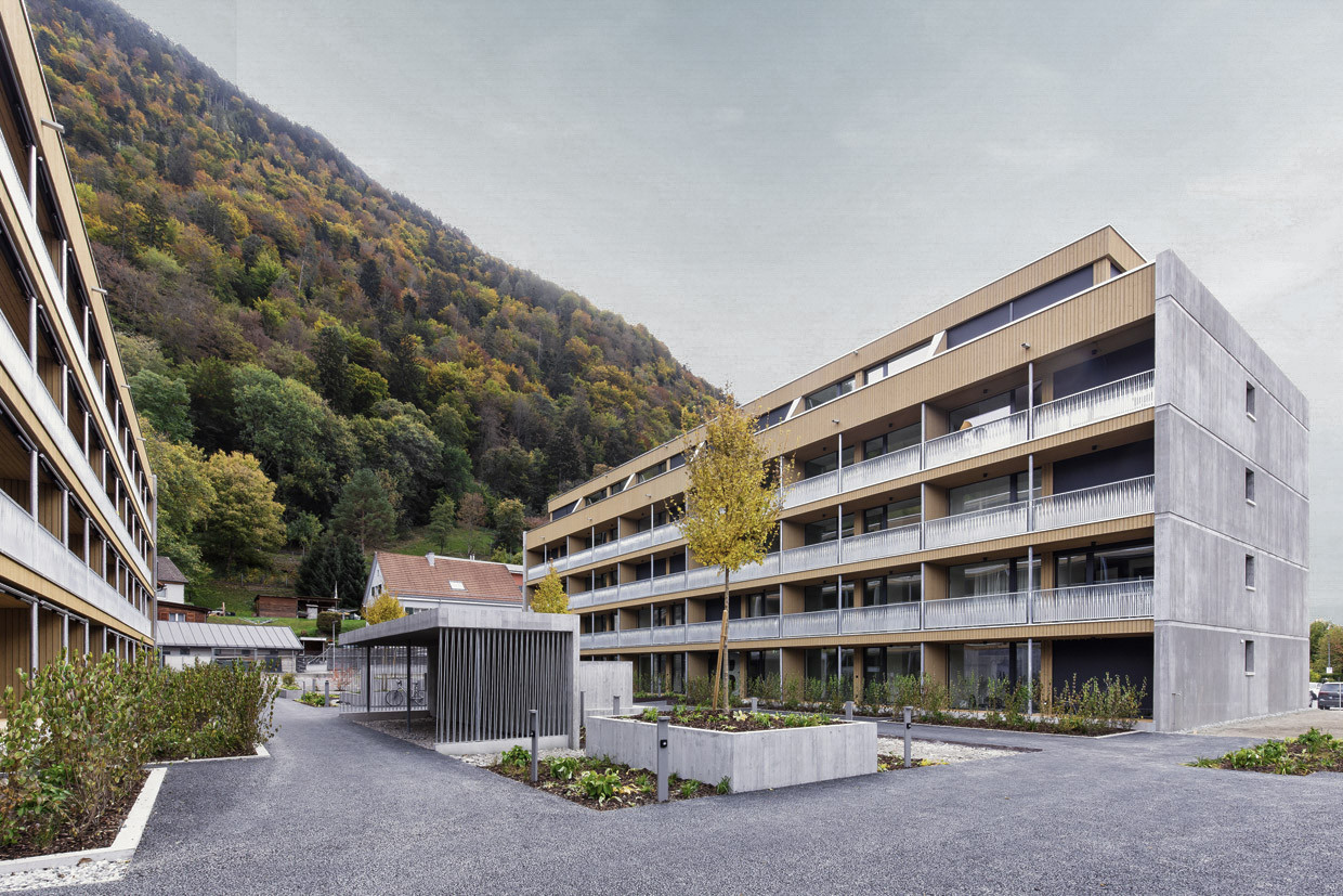 Grünfelder Gebäude von aussen