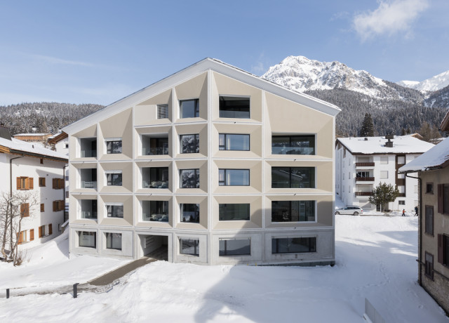 Gebäude Frontansicht