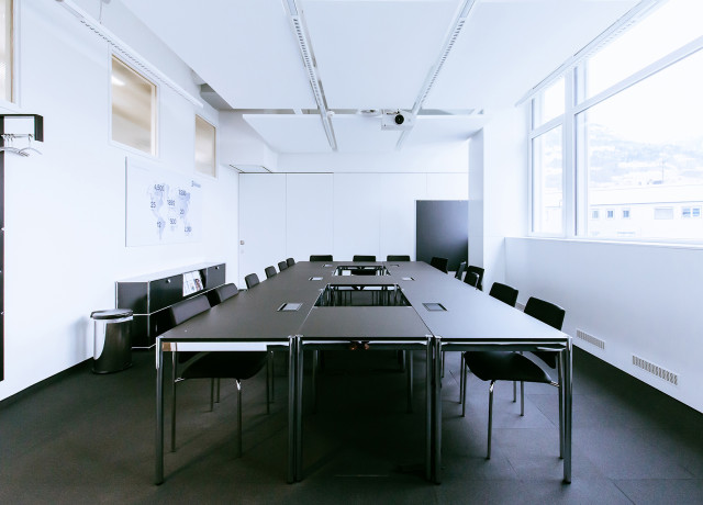 Bürogebäude Stäubli Sitzungszimmer innen