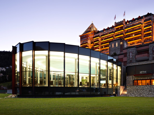 Wellness Badrutt's Palace von aussen